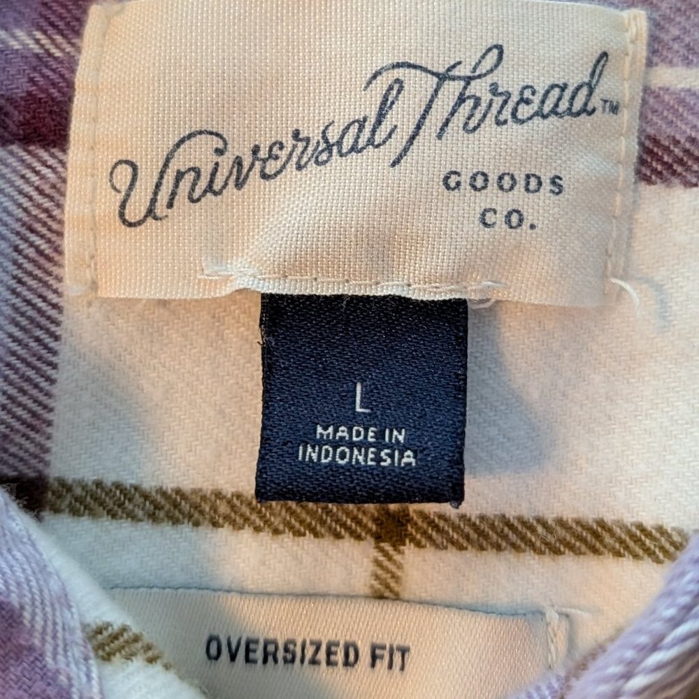 Like new Universal Thread lavender/cream flannel, size L - Picture 3 of 7